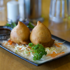 Vegetable Samosa (2pcs)